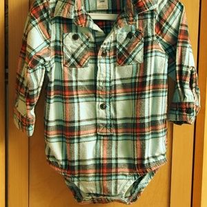 OshKosh long sleeve onesie size 24M
